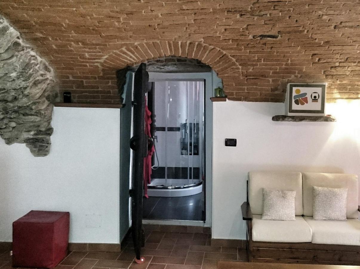 La Casa Dei Nonni Con Spa Privata Su Richiesta Villa Pont Canavese Exteriör bild