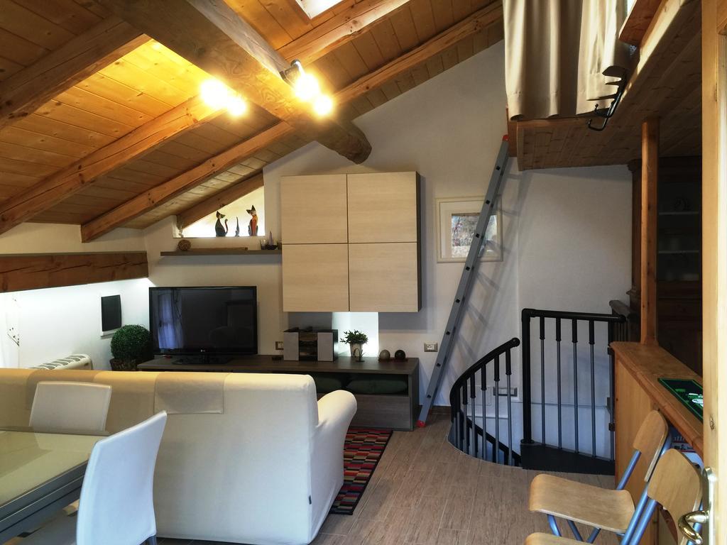 La Casa Dei Nonni Con Spa Privata Su Richiesta Villa Pont Canavese Exteriör bild