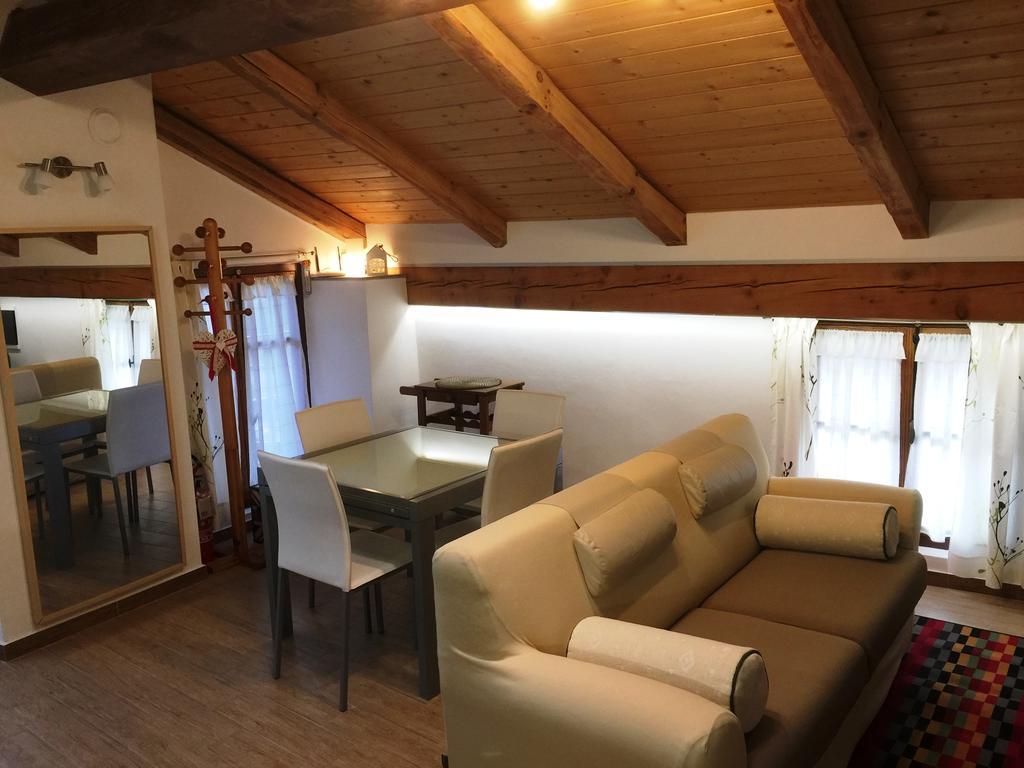 La Casa Dei Nonni Con Spa Privata Su Richiesta Villa Pont Canavese Exteriör bild