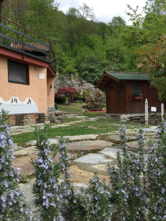 La Casa Dei Nonni Con Spa Privata Su Richiesta Villa Pont Canavese Exteriör bild